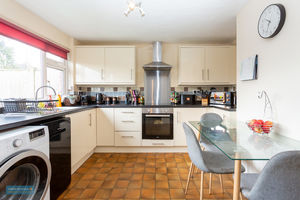 Kitchen- click for photo gallery